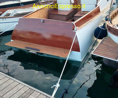 Barca a motore7 MARI Cantieri Gatto  anno1974 lunghezza mt9