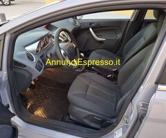 FORD Fiesta 1.4 TDCI Titanium Berlina