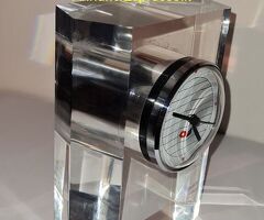 Orologio da Scrivania con logo di CANALE 5 (period