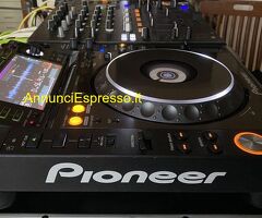 CDJ-2000NXS Deck per DJ digitale professionale