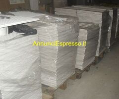 Stock Pannelli in gesso per controsoffittatura