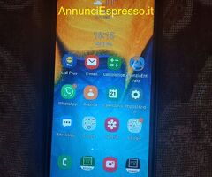 Per la vendita un telefonino  Samsung  A20e