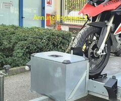 Servizi di trasporto moto scooter vespa