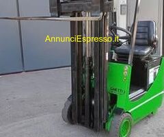 Carrello elevatorea forche FIAT 15 coloregrigio chiaro