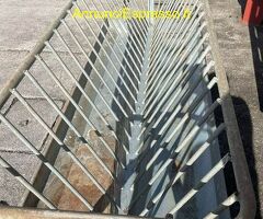 MANGIATOIA PER OVINI CAPRINI E VITELLI USATA