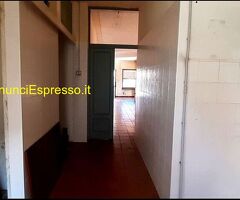 Casa mq430 Da ristrutturare su più livelli