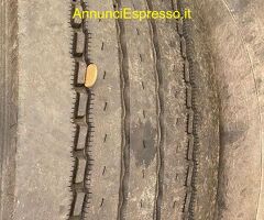 N.2 PNEUMATICI ANTERIORI MICHELIN 315/70 R.22.5