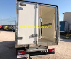 Furgonato VOLKSWAGEN CRAFTER CON CELLA FRIGO