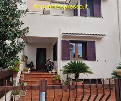 Villa a schiera mq350 Ristrutturato primo piano