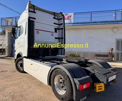 IVECO STRALIS S-WAY 570 TRATTOR