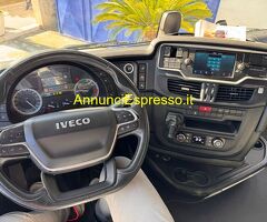 IVECO STRALIS S-WAY 570 TRATTOR