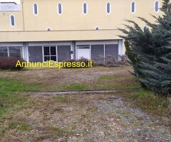 Stabile mq2500 Buono piano terra