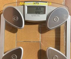 BILANCIA PESAPERSONE LAICA MD6145 Pesapersone