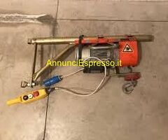 MONTACARICO-BANDIERA DA 250 KG MARCA OFFICINE IORI