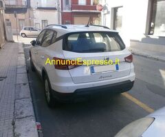 SEAT Arona 1000 90cv tgi style Utilitaria