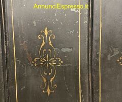 Antico parafuoco da camino in ferro e metallo