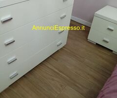 VENDO CAMERA  MATRIMONIALE  COMPLETA  -  CON STRUT