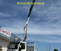 Autogru IVECO EUROCARGO 170E27 CASSONE